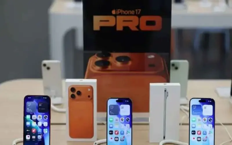 جريدة البلاد | ابتكار عجيب يعيد “Lightning” إلى آيفون 17 برو